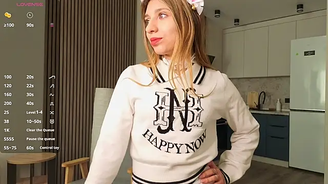 SuAvison online show from 03-24-26, 11:04