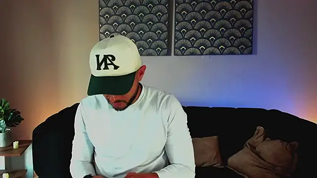 Daniel kingx online show from 03-17-26, 01:58