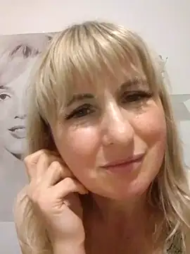 Snapshot of -Nefertiti- chatting on 05-21-26, 01:12 -Nefertiti- online show from 05-21-26, 01:12