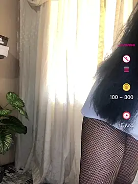 Zoe Robbins online show from 04-30-26, 06:20