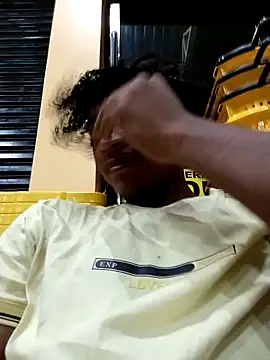 Snapshot of Thasmien chatting on 02-22-26, 01:29 Thasmien online show from 02-22-26, 01:29