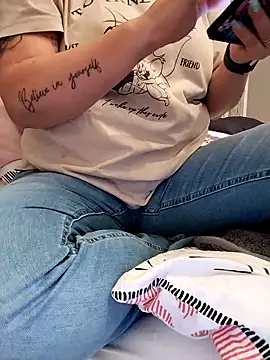 Snapshot of Emma12117 chatting on 03-03-26, 07:20 Emma12117 online show from 03-03-26, 07:20