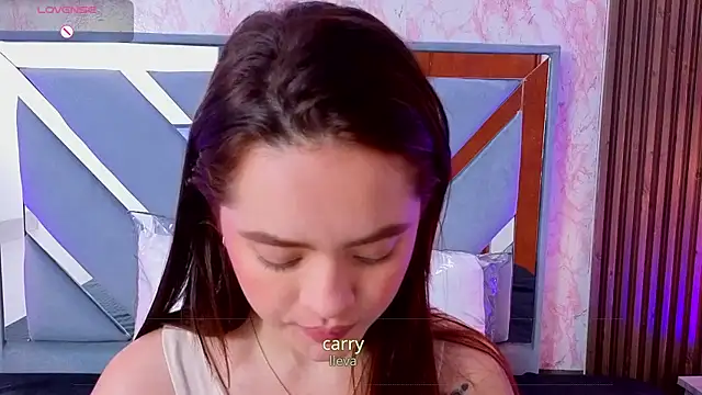 LittleeSara18 online show from 05-31-26, 10:00