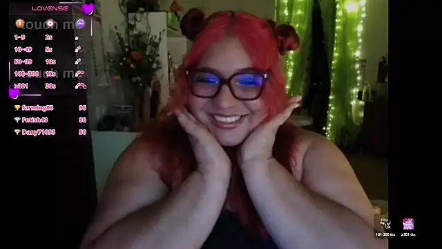 Snapshot of MagicCurves chatting on 06-13-26, 11:13 MagicCurves online show from 06-13-26, 11:13