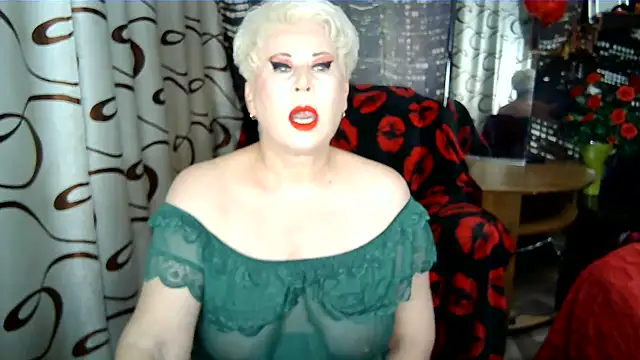 Snapshot of SWEET--Nika chatting on 07-06-26, 03:58 SWEET--Nika online show from 07-06-26, 03:58