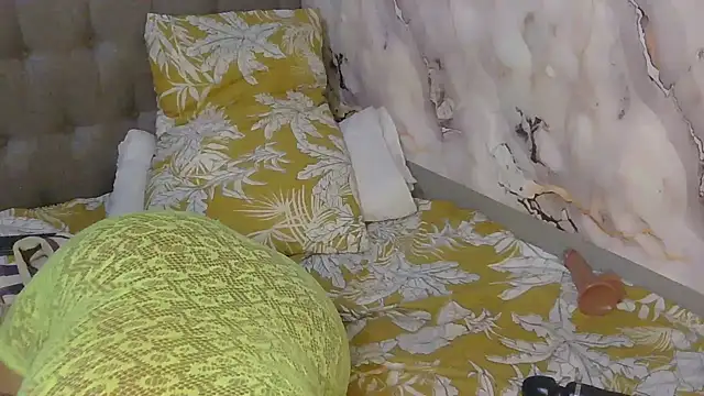 CaramelHotGirl online show from 04-13-26, 10:59