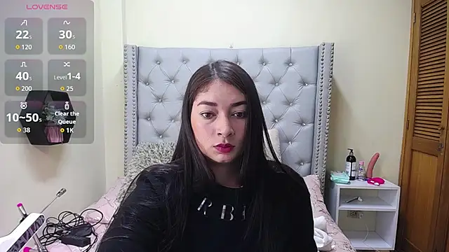 Snapshot of skarlett__36 chatting on 02-28-26, 02:29 skarlett 36 online show from 02-28-26, 02:29