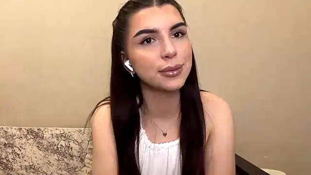 AinaSmith online show from 04-29-26, 04:11