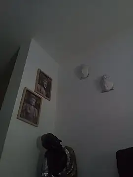Snapshot of morenitoymorena chatting on 06-19-26, 01:15 morenitoymorena online show from 06-19-26, 01:15