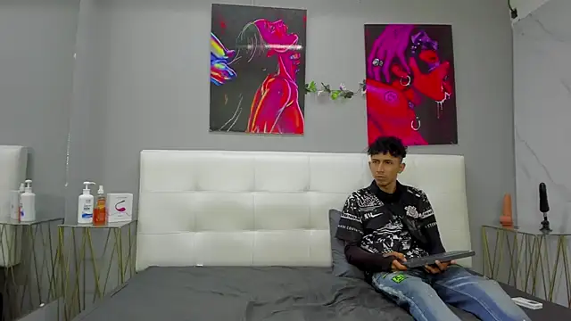 ahsly78Bryan online show from 04-13-26, 08:03