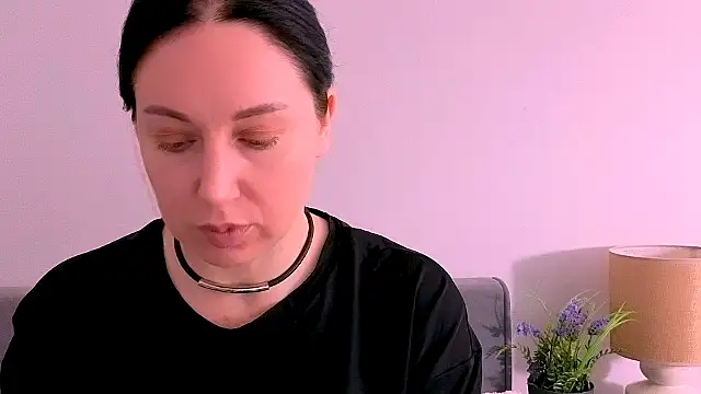 Snapshot of MiaFair chatting on 04-28-26, 03:17 MiaFair online show from 04-28-26, 03:17