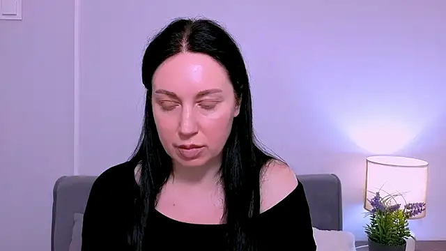 Snapshot of MiaFair chatting on 05-11-26, 04:04 MiaFair online show from 05-11-26, 04:04