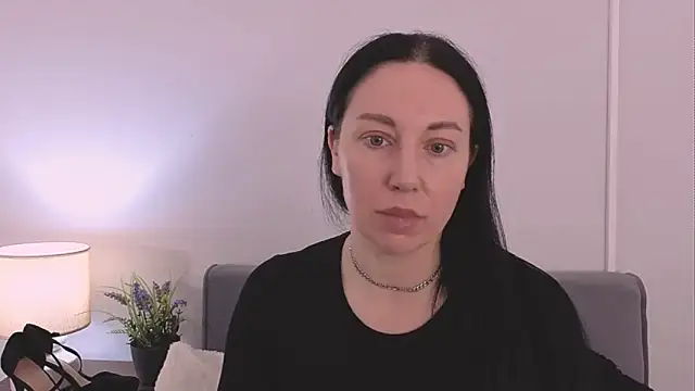 Snapshot of MiaFair chatting on 05-18-26, 03:29 MiaFair online show from 05-18-26, 03:29