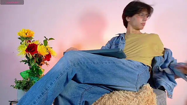 lui x dust online show from 04-04-26, 03:38