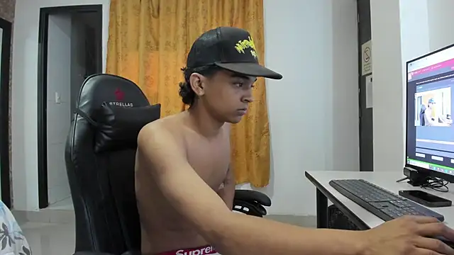 megan cros online show from 03-06-26, 03:19