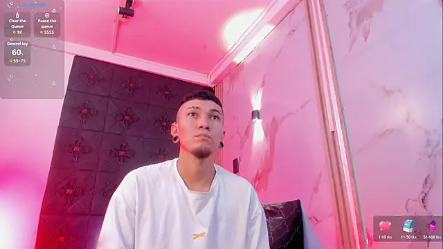 Snapshot of Logan_and_Reachel chatting on 03-02-26, 07:21 Logan and Reachel online show from 03-02-26, 07:21