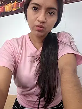 Snapshot of DulceCaroX chatting on 05-14-26, 12:34 DulceCaroX online show from 05-14-26, 12:34
