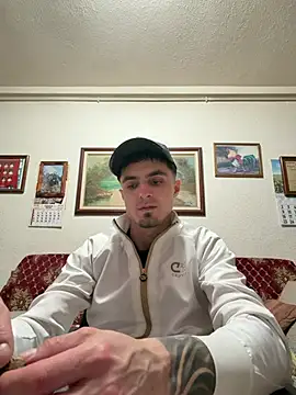 Snapshot of Carles1510 chatting on 02-25-26, 05:22 Carles1510 online show from 02-25-26, 05:22