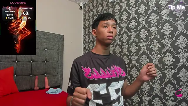 Little Twink19x online show from 04-16-26, 07:14