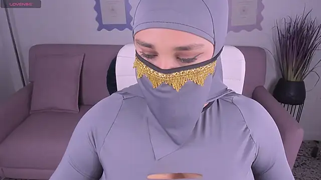 Snapshot of Samira_Zayd chatting on 02-23-26, 03:48 Samira Zayd online show from 02-23-26, 03:48