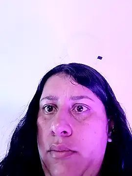 LunaDamasco online show from 04-02-26, 05:43