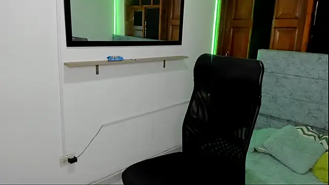 Aysha winxs online show from 03-07-26, 03:14