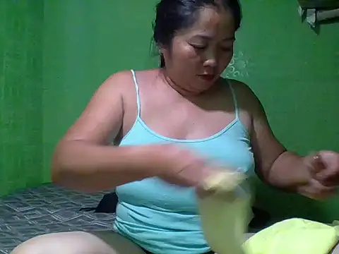 Snapshot of sweetanne19 chatting on 02-28-26, 01:01 sweetanne19 online show from 02-28-26, 01:01