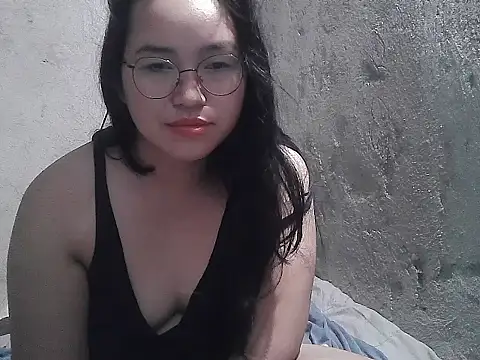 Snapshot of wildchinita00 chatting on 04-19-26, 08:44 wildchinita00 online show from 04-19-26, 08:44
