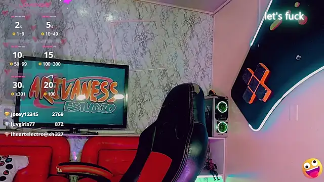 Snapshot of Mayka_Hot chatting on 02-20-26, 11:22 Mayka Hot online show from 02-20-26, 11:22