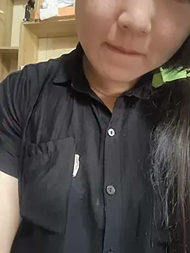 Snapshot of MayEva_ly chatting on 06-29-26, 01:56 MayEva ly online show from 06-29-26, 01:56