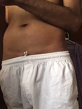 Snapshot of sub_slave_indi chatting on 09-13-25, 04:01 sub slave indi online show from 09-13-25, 04:01