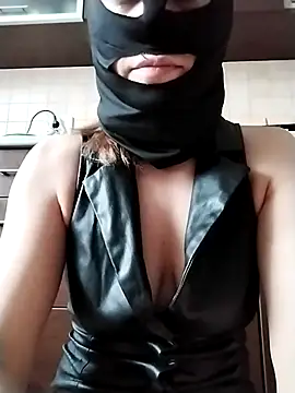 Snapshot of Honeybby1 chatting on 02-22-26, 12:26 Honeybby1 online show from 02-22-26, 12:26