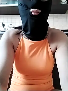 Snapshot of Honeybby1 chatting on 03-03-26, 07:47 Honeybby1 online show from 03-03-26, 07:47