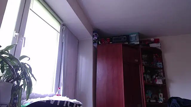 Samuel Skywalker online show from 04-16-26, 08:04