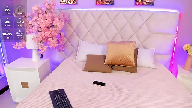 Bianca Monroe  online show from 04-06-26, 08:32