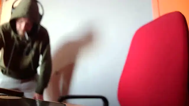 truble78 online show from 03-04-26, 09:15