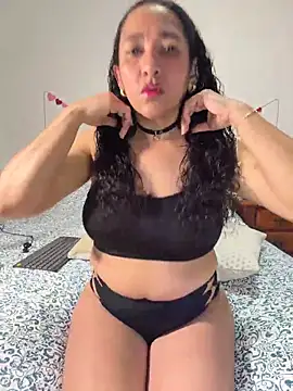 CrystalIvy online show from 04-04-26, 01:37