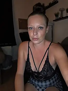ZaramourXMrX online show from 05-26-26, 07:43