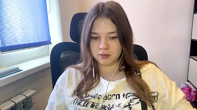 TomikoPfau online show from 03-20-26, 08:19