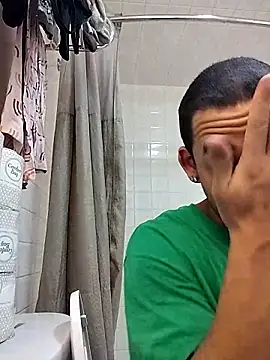 momo0208 online show from 03-08-26, 09:51