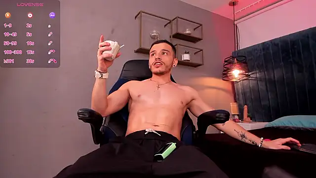 Snapshot of liam_es chatting on 02-27-26, 02:00 liam es online show from 02-27-26, 02:00