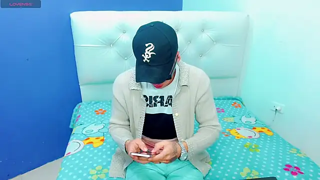 Snapshot of masterboyx chatting on 02-21-26, 03:24 masterboyx online show from 02-21-26, 03:24