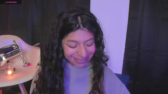 MilyFerrer online show from 05-15-26, 04:52