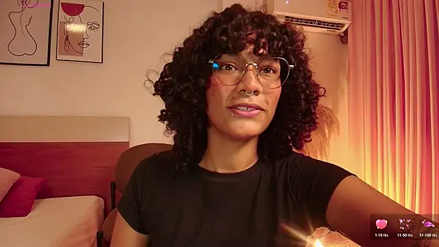 Meganlux1 online show from 06-13-26, 07:45