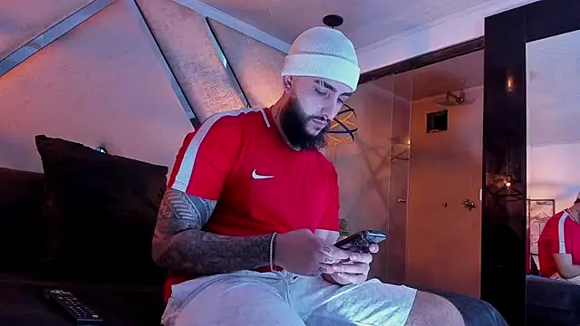 SantiagoHincapiie online show from 02-27-26, 04:12