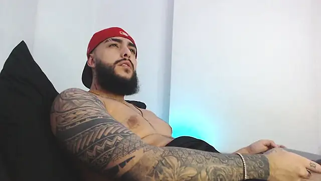 SantiagoHincapiie online show from 03-19-26, 05:11