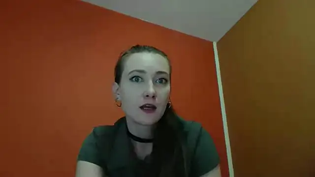 Snapshot of AnisaHotBody chatting on 02-20-26, 02:39 AnisaHotBody online show from 02-20-26, 02:39