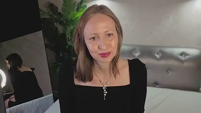 Elizabeth Andersonn online show from 03-08-26, 08:29