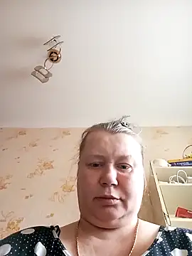 Snapshot of KiraStanton chatting on 02-20-26, 01:11 KiraStanton online show from 02-20-26, 01:11