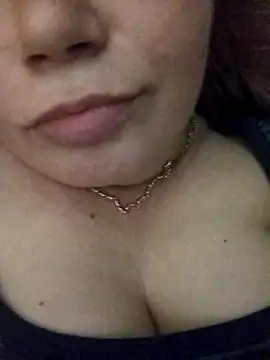 Snapshot of KiraStanton chatting on 02-26-26, 12:53 KiraStanton online show from 02-26-26, 12:53